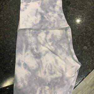 Lululemon Align II - Diamond Dye edition size 4